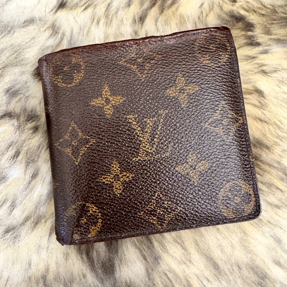 Louis Vuitton, men's monogram, bifold, wallet, vintage - Picture 1 of 16